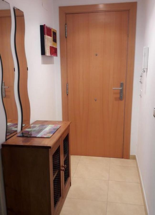 Apartamento En Segunda Linea De Mar, Wifi & A.C Cubelles Εξωτερικό φωτογραφία